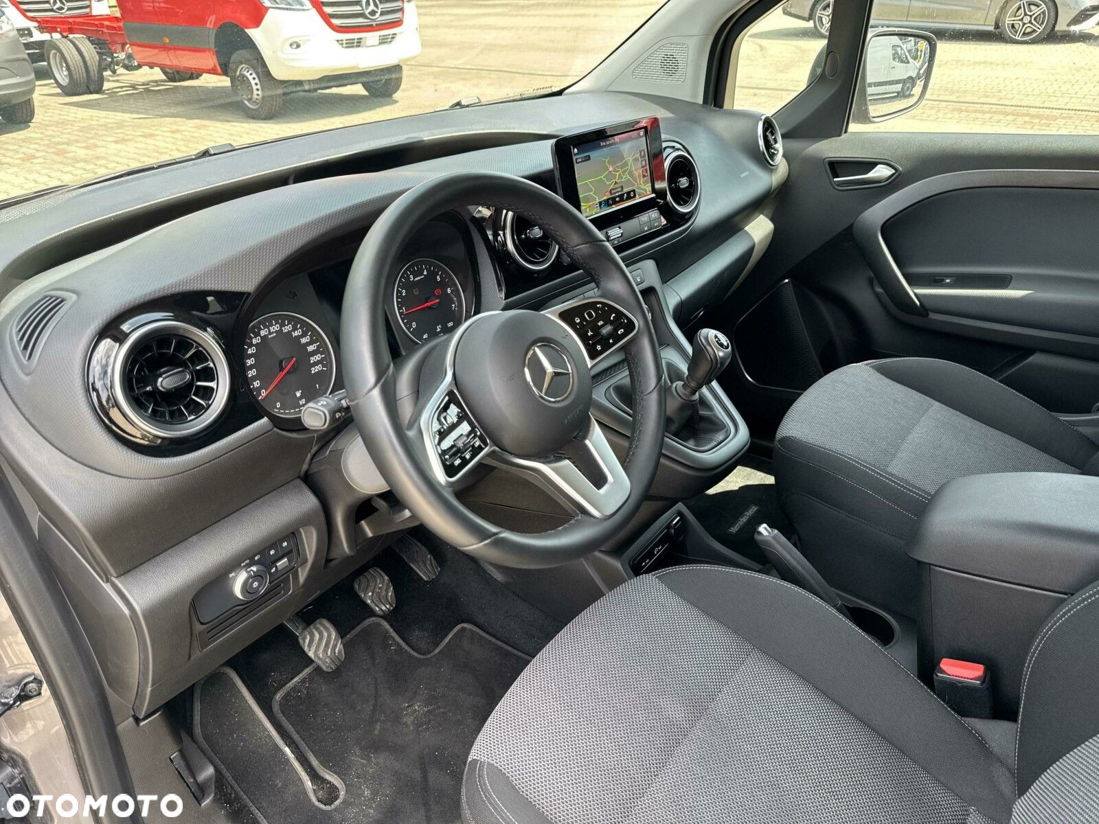 Mercedes-Benz Citan Tourer 113 L1 420.763 - 9