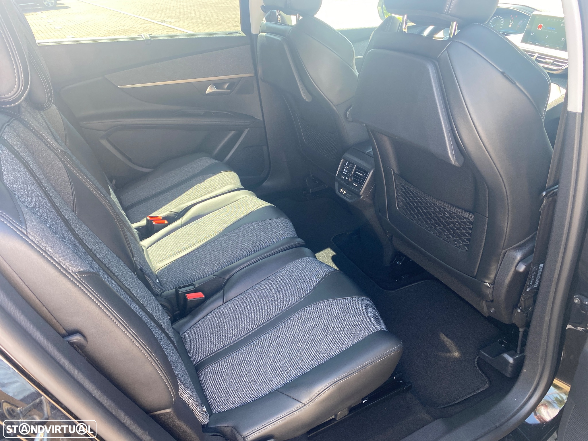 Peugeot 5008 1.5 BlueHDi Allure Pack - 14