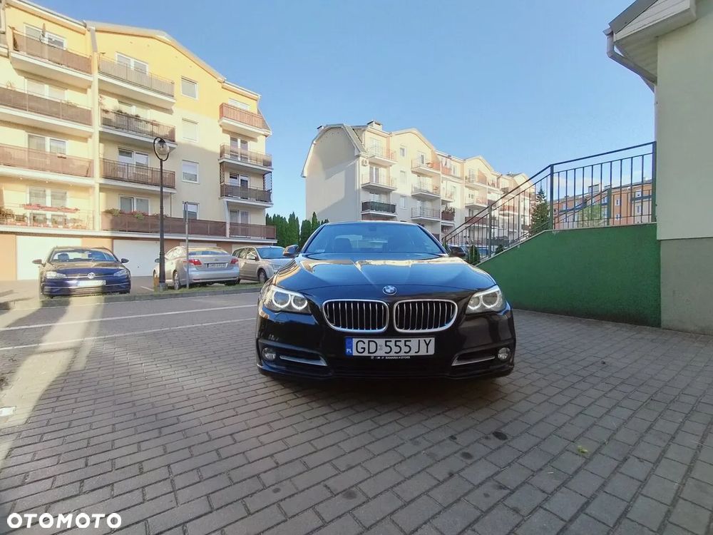 BMW Seria 5 520d xDrive - 3