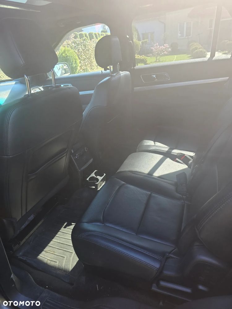 Ford Explorer - 6