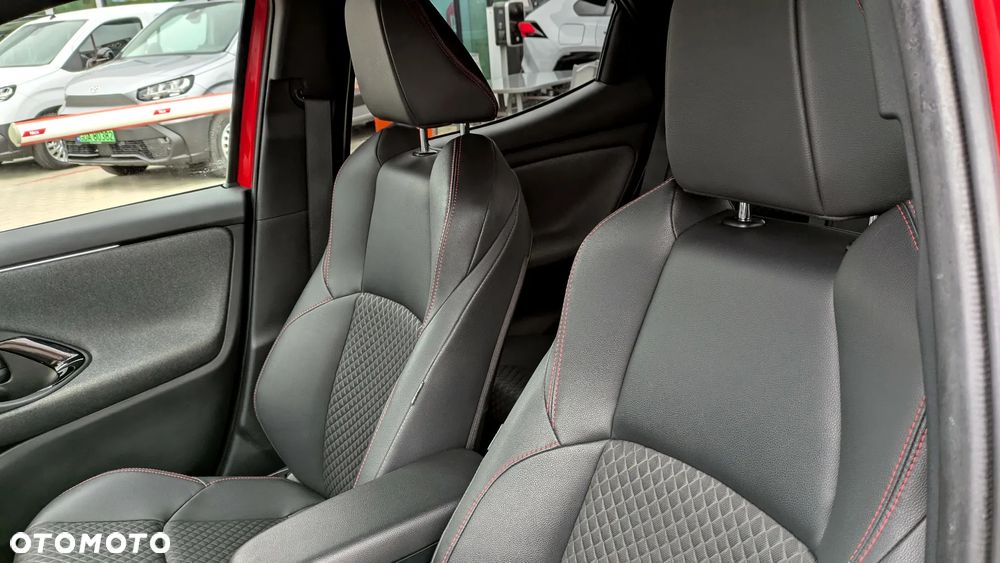 Toyota Yaris - 10