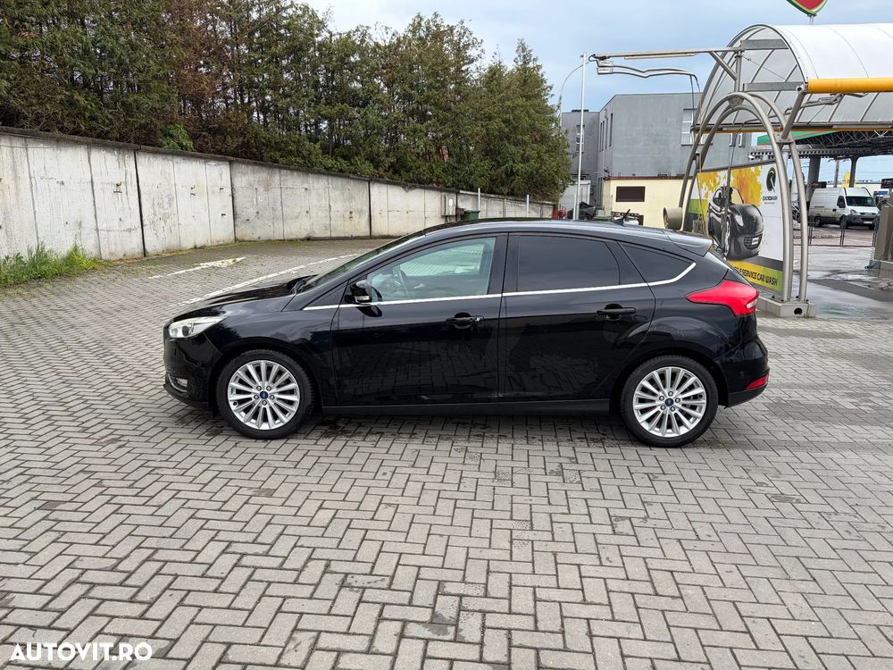 Ford Focus 1.5 EcoBoost Titanium - 4