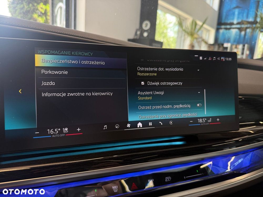 BMW Seria 7 - 32
