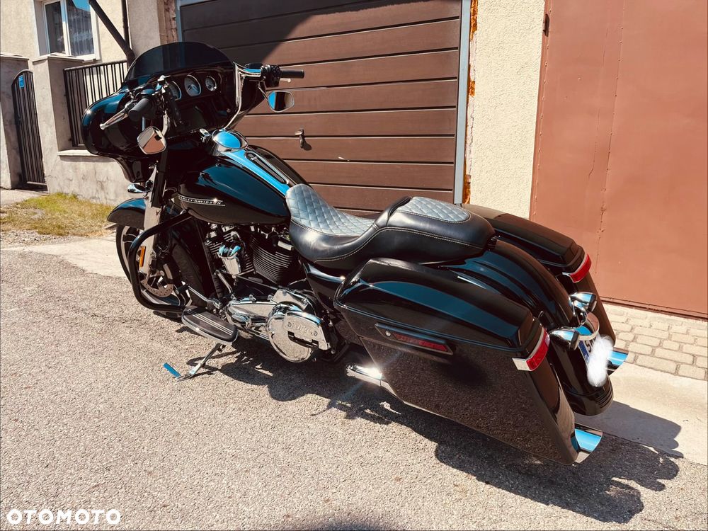 Harley-Davidson Touring Street Glide - 3