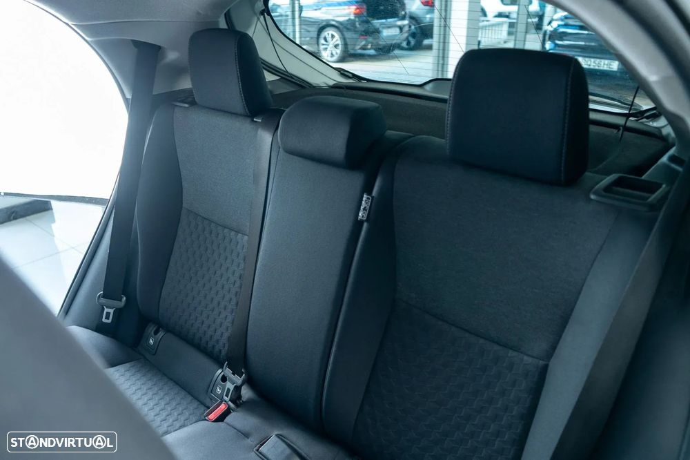 Toyota Yaris 1.5 HDF Comfort Plus - 9