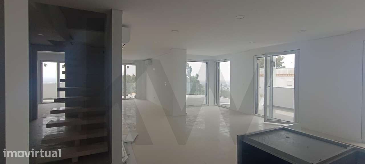 APARTAMENTOS T2, T3 E T3 DUPLEX EM PALMELA — TERRAÇOS, GARAGENS E PARQ - Grande imagem: 5/46