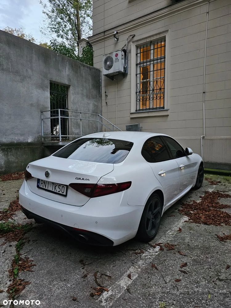 Alfa Romeo Giulia - 3