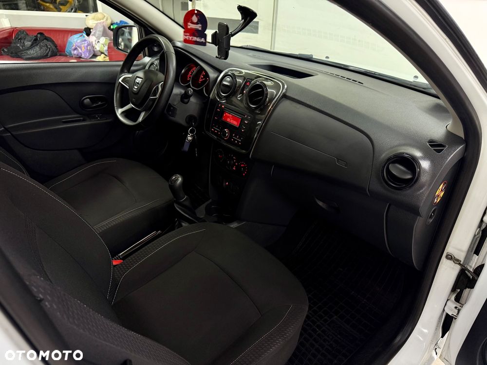 Dacia Sandero SCe 75 Essential - 14