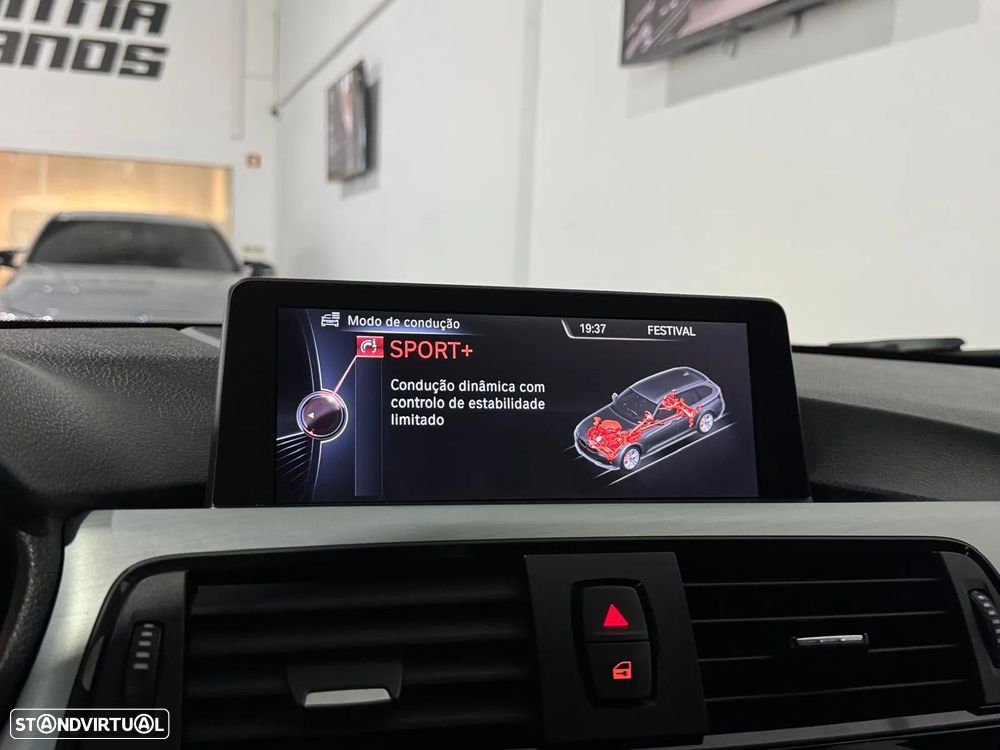 BMW 320 d Touring Pack M - 34
