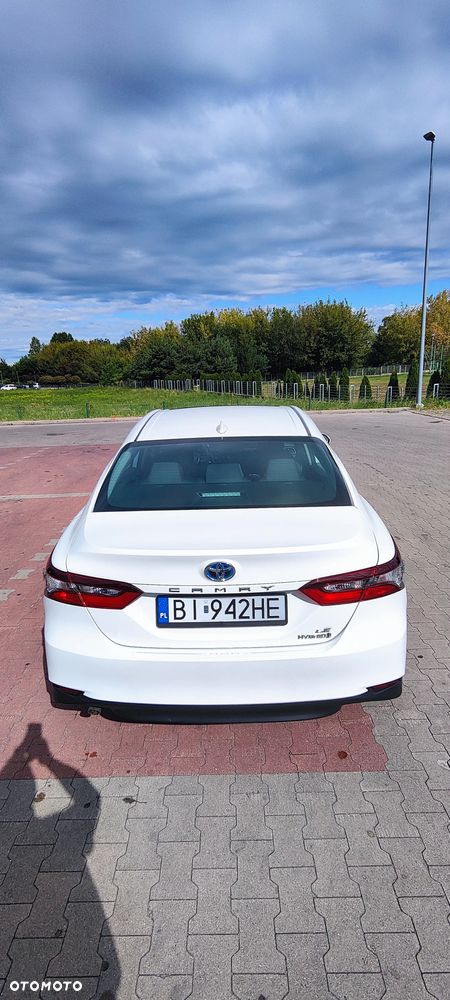 Toyota Camry - 6