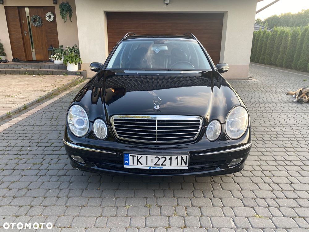 Mercedes-Benz Klasa E 320 T 4Matic Avantgarde - 23