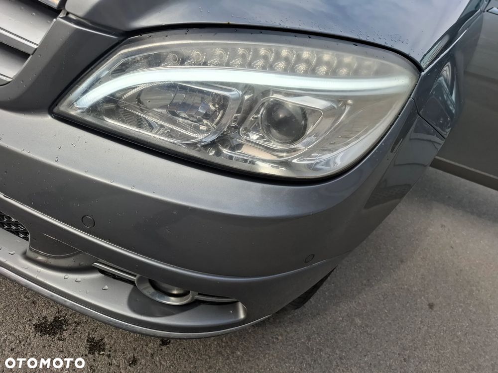 Mercedes-Benz Klasa C 180 Kompressor BlueEFFICIENCY - 10