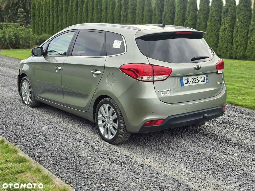 Kia Carens 1.7 CRDi 136 Fifa World Cup Edition - 3