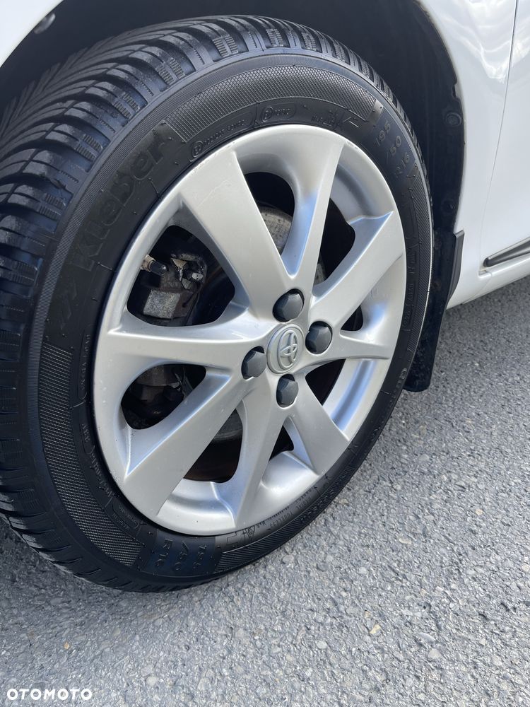 Toyota Yaris - 8