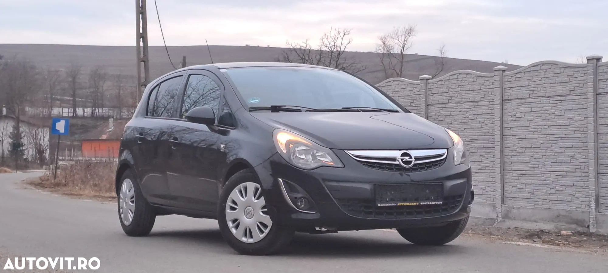 Opel Corsa 1.4 Turbo ecoFLEX Start-Stop Navi - 2