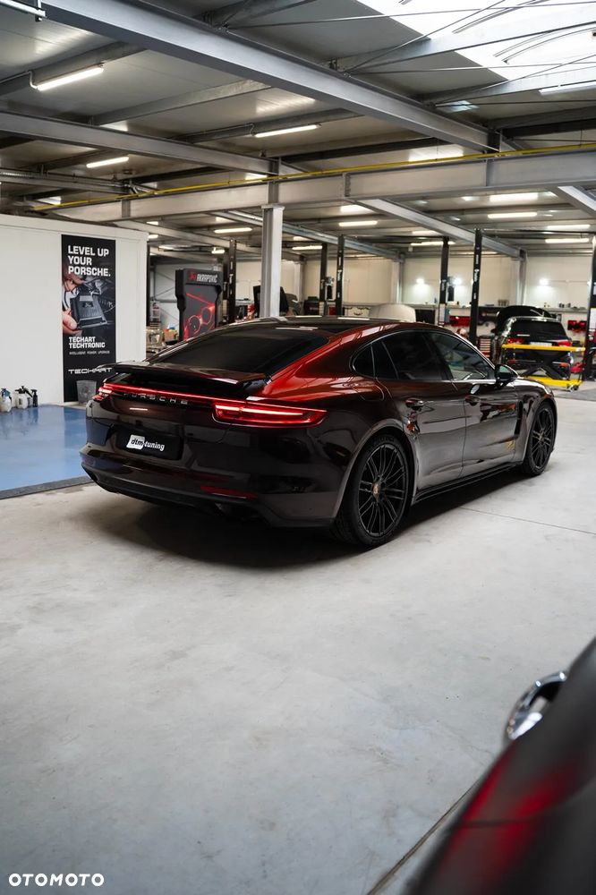 Porsche Panamera - 2
