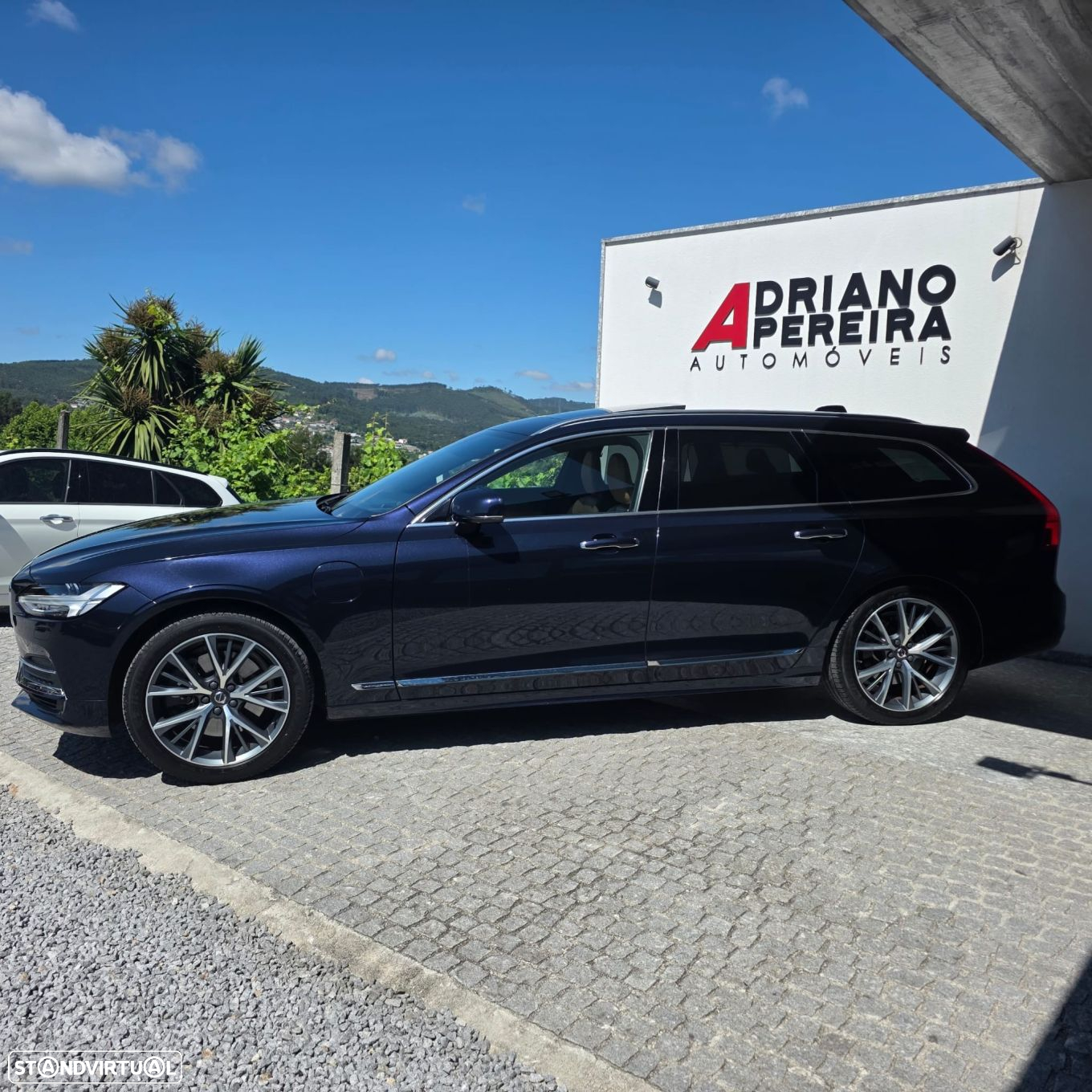 Volvo V90 2.0 T8 Inscription AWD Geartronic - 11