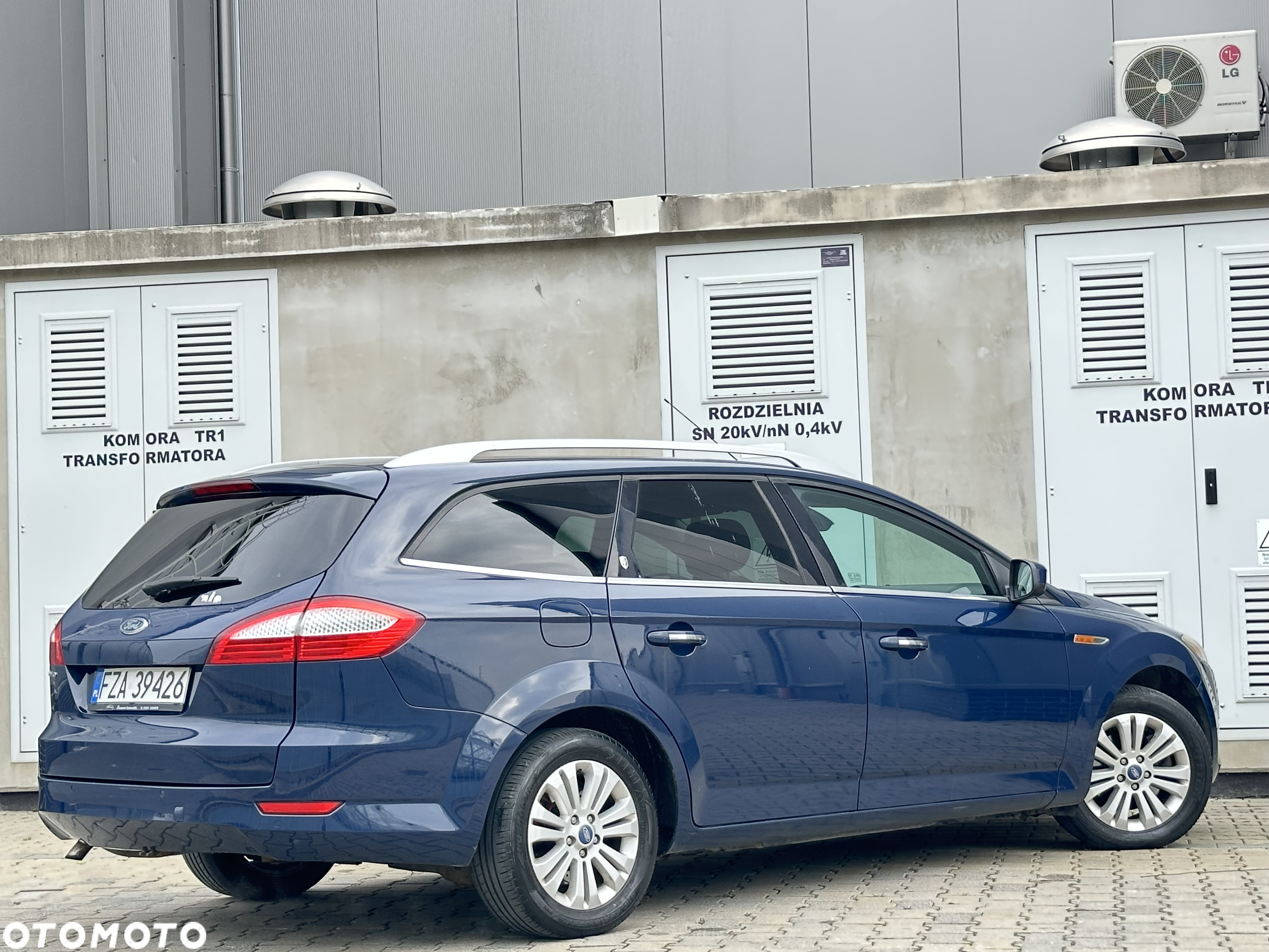 Ford Mondeo 2.0 Ghia - 6