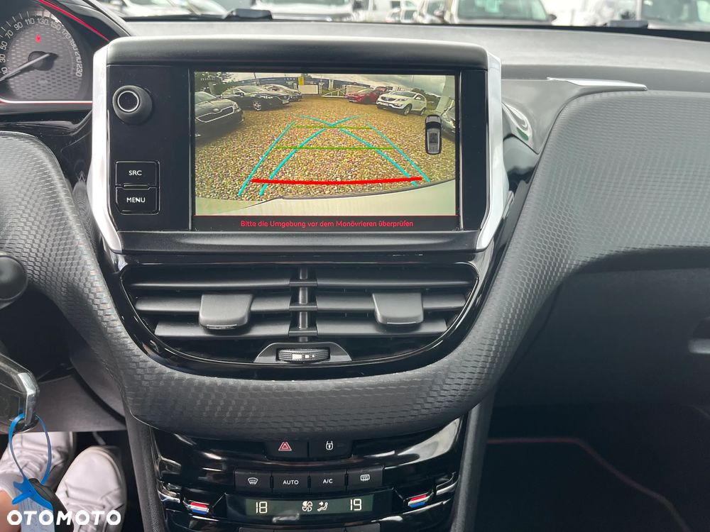 Peugeot 2008 BlueHDi FAP 120 STOP & START GT-Line Edition - 29