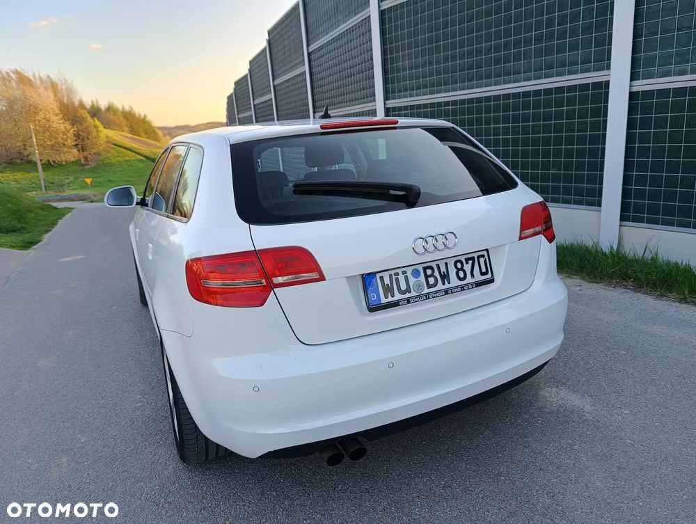 Audi A3 Sportback 2.0 TDI Attraction - 11