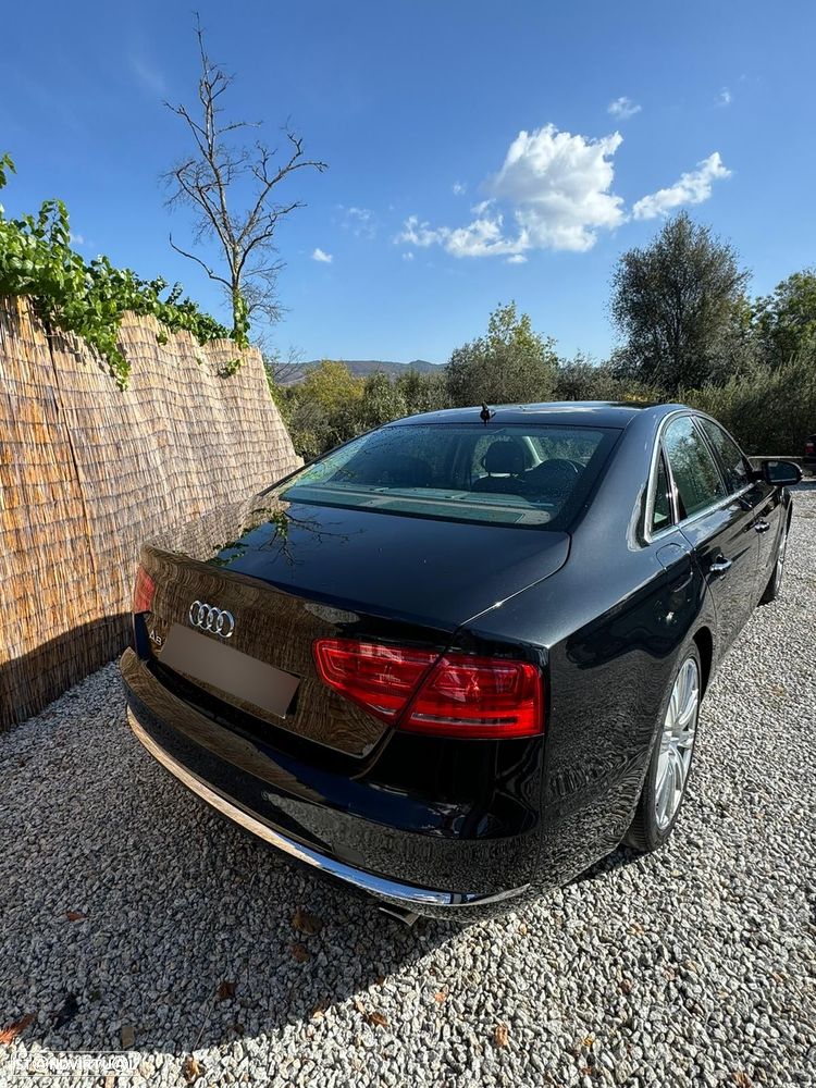Audi A8 - 4