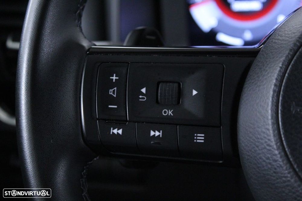 Nissan Qashqai 1.3 DIG-T N-Connecta LED Xtronic - 22