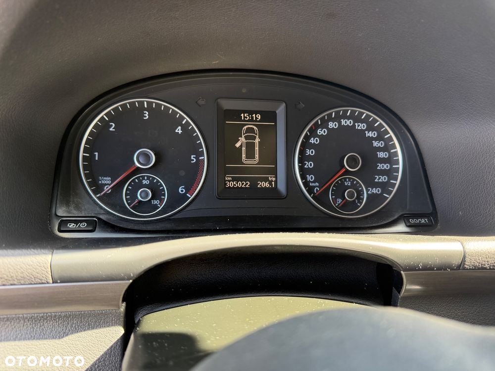 Volkswagen Touran 1.6 TDI DPF BlueMotion Technology DSG Comfortline - 9