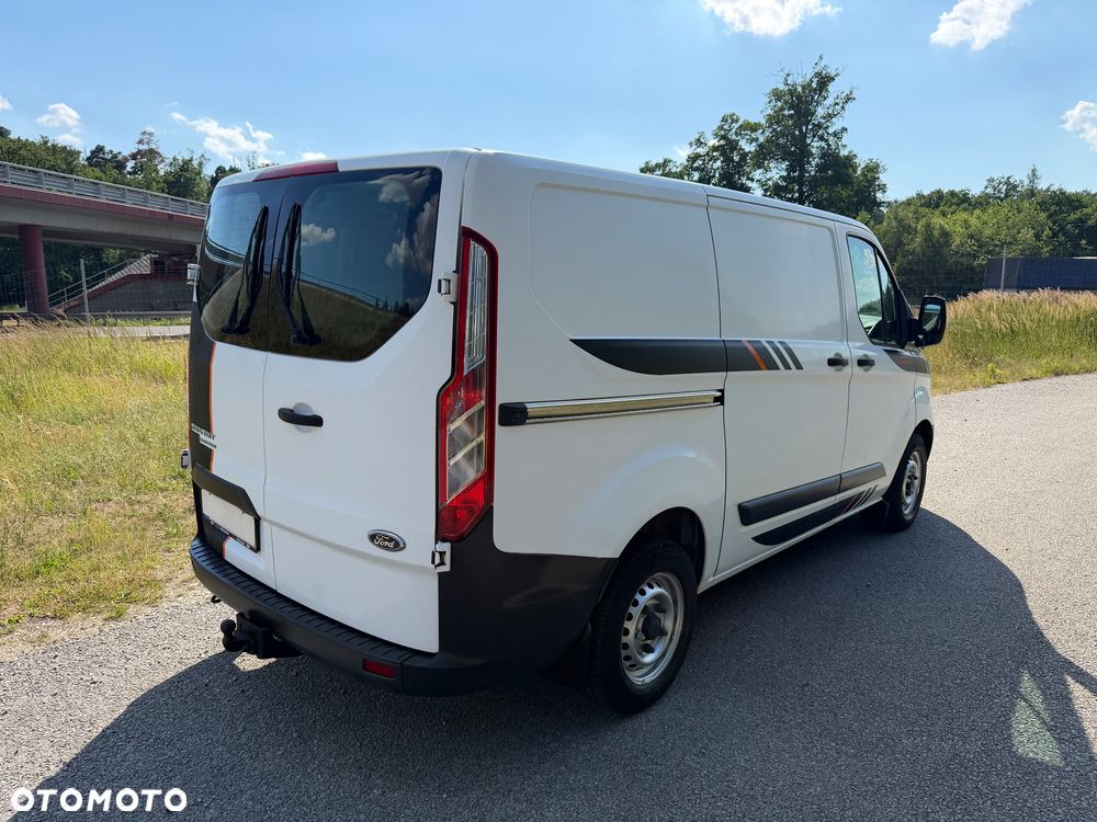 Ford TRANSIT CUSTOM - 4