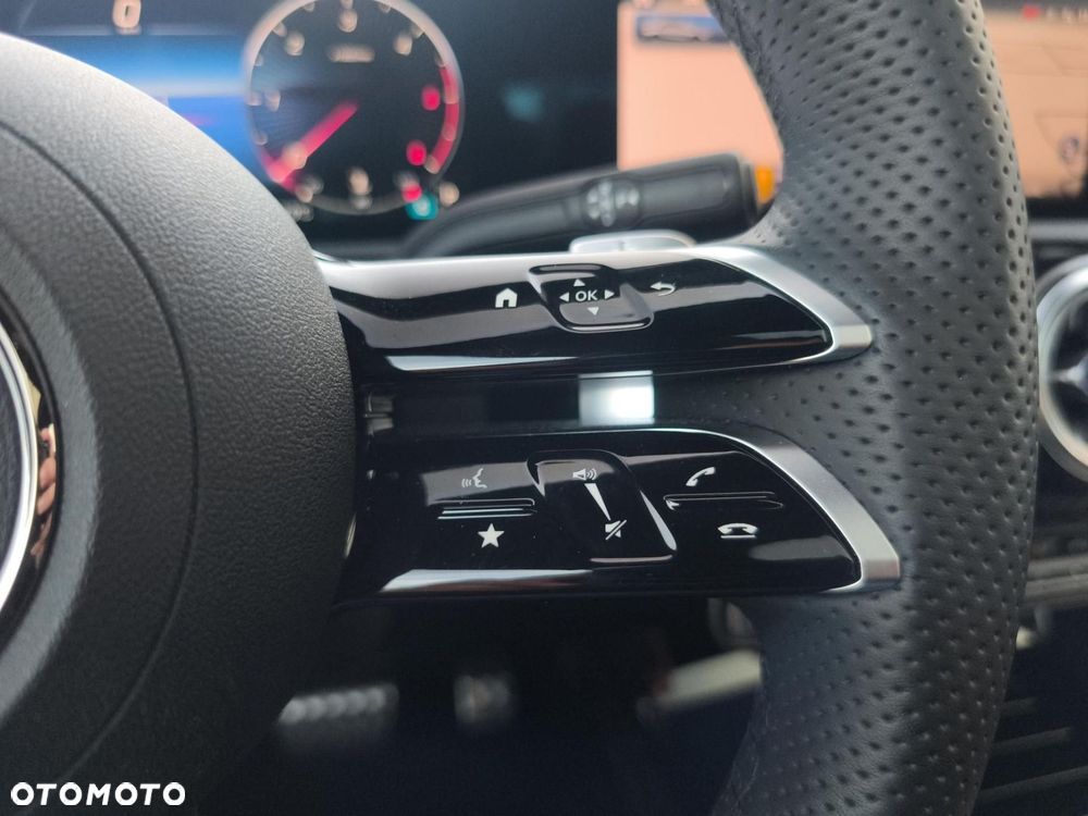 Mercedes-Benz CLA - 17