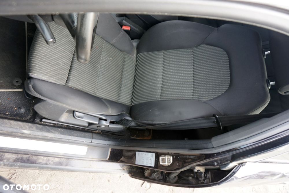 FOTEL PRZEDNI LEWY A4 B7 KOMBI  AUDI 2004-2008 - 1
