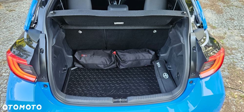 Toyota Yaris Hybrid 1.5 Premiere Edition - 28