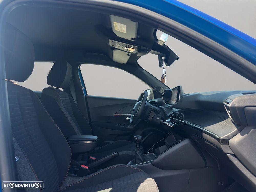 Peugeot 2008 1.2 PureTech Active - 17