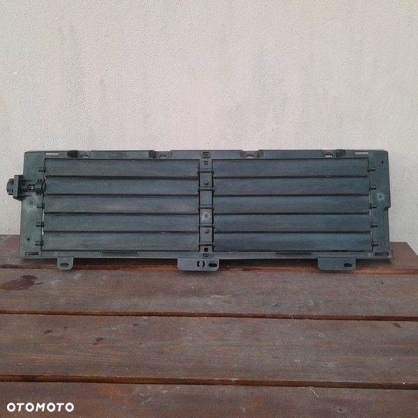 Kierownica powietrza żaluzja land rover evoque 8d2 8a118 a pia 01 - 1