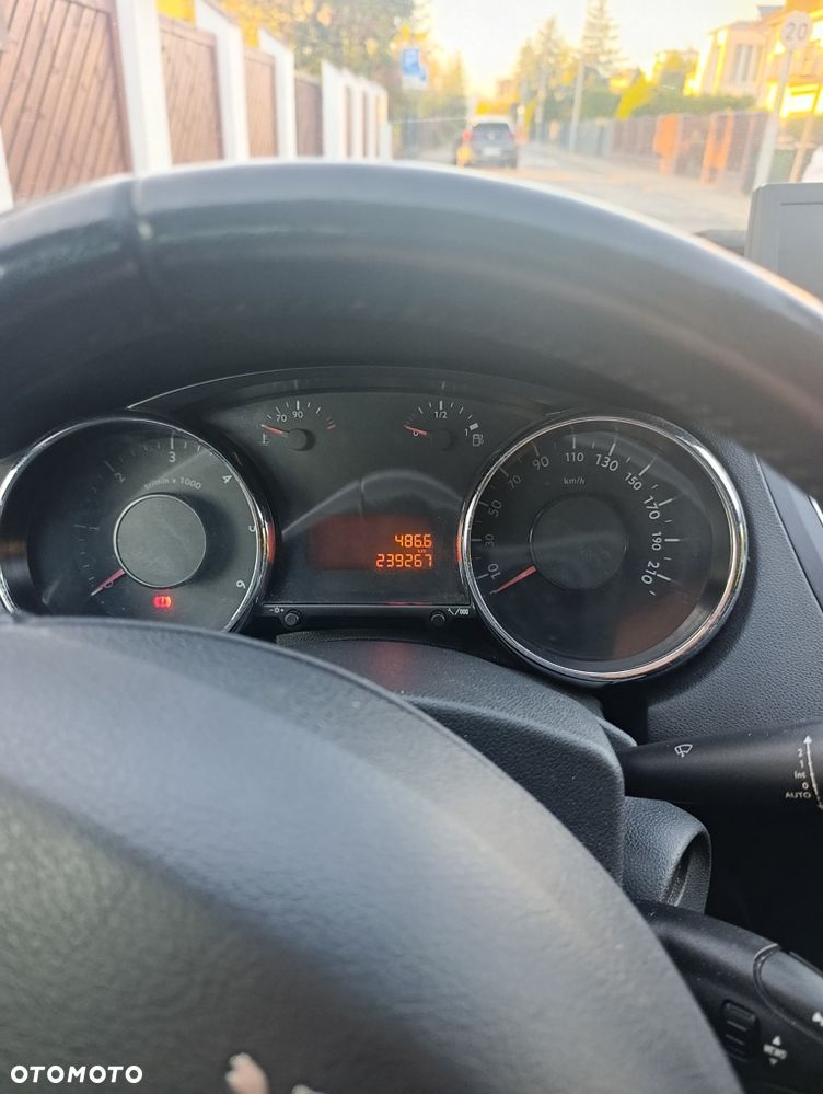 Peugeot 5008 - 4