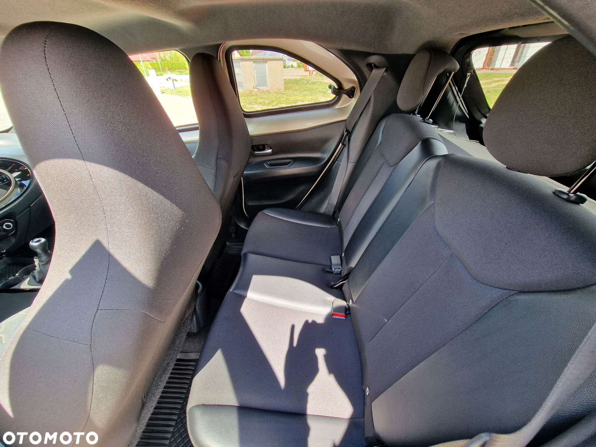 Toyota Aygo X 1.0 VVT-i JBL - 14