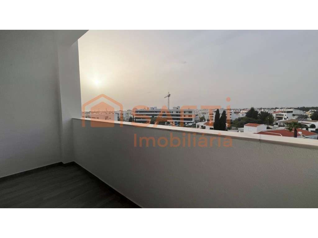 Apartamento T2 em Quarteira - Grande imagem: 3/15