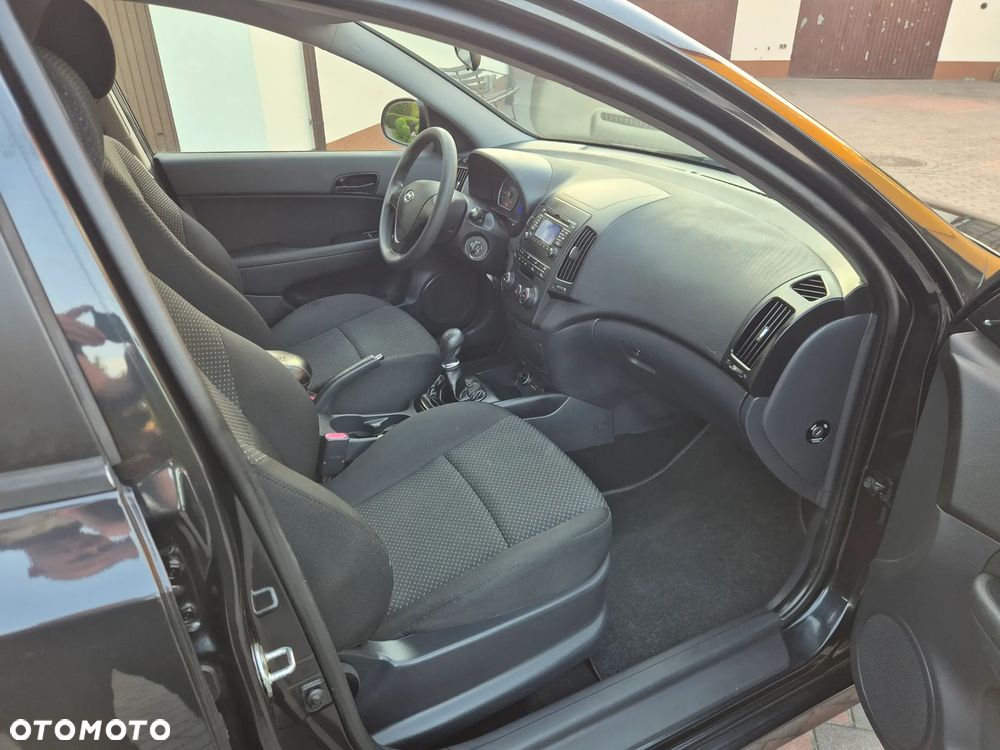 Hyundai i30 i30cw 1.4 Comfort - 17