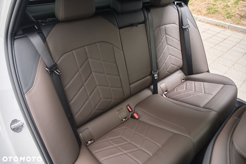 BMW Seria 5 520d xDrive - 25