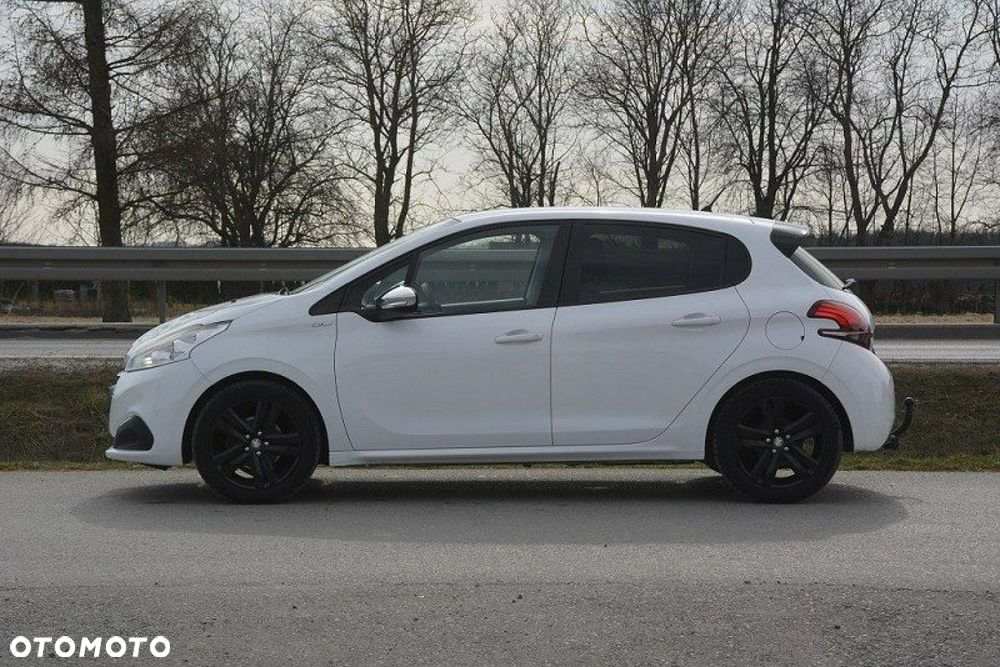 Peugeot 208 82 PureTech Style - 4