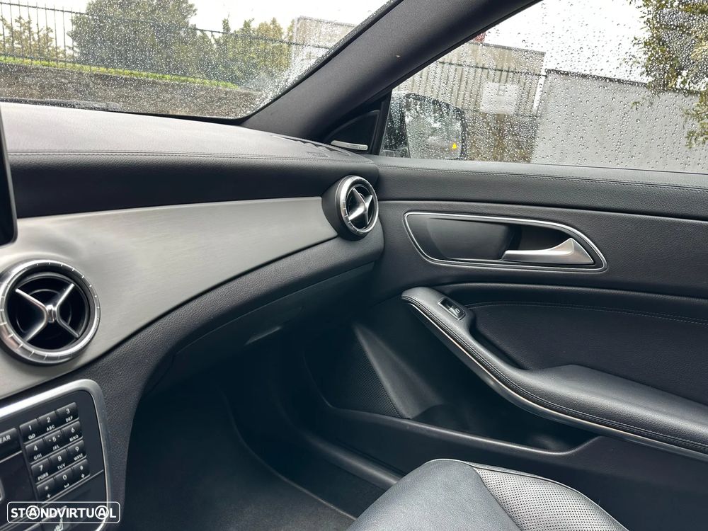 Mercedes-Benz CLA 220 - 24