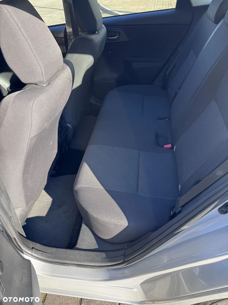 Toyota Auris 1.6 Active - 10