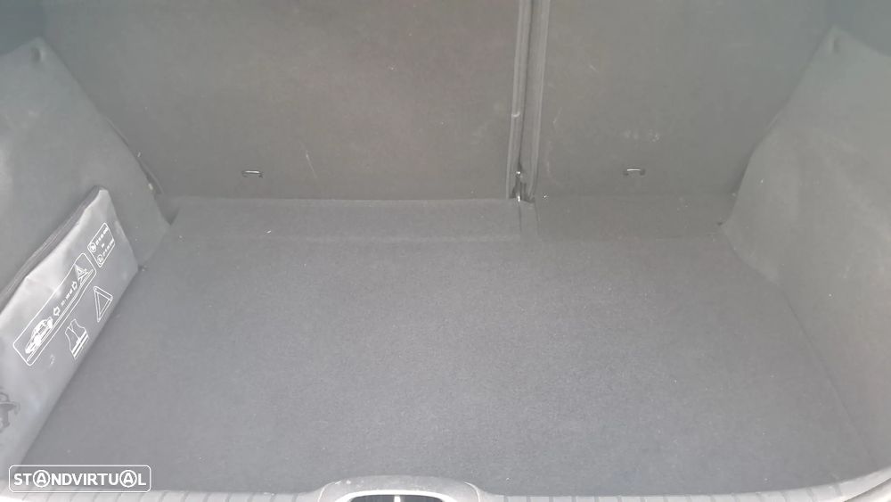 Peugeot 208 1.2 PureTech Style - 24