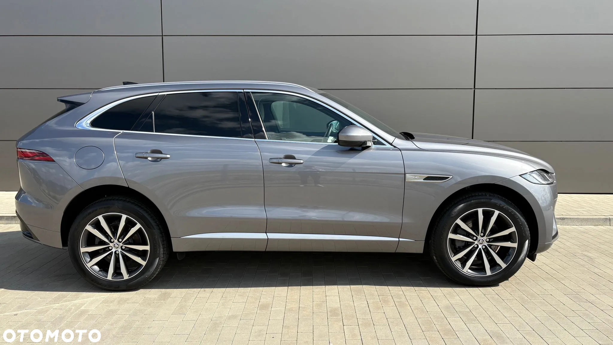 Jaguar F-Pace - 4