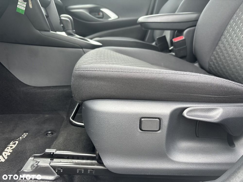 Toyota Yaris Cross Hybrid 1.5 Comfort - 12