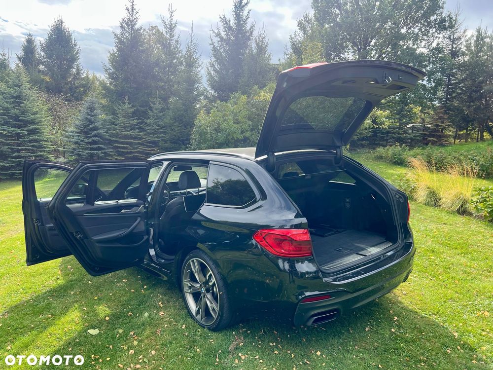 BMW Seria 5 M550d xDrive - 12
