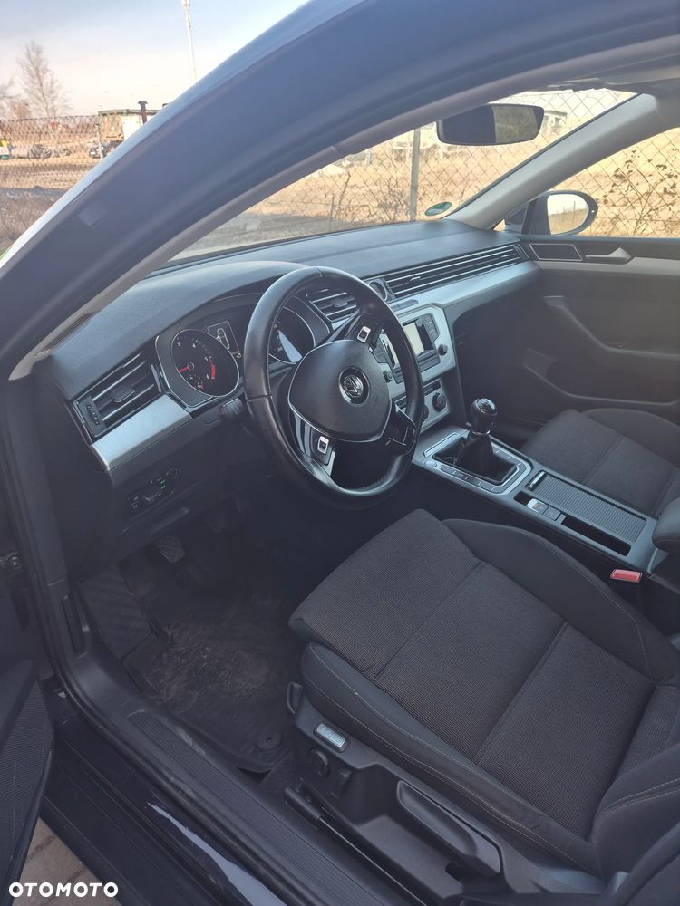 Volkswagen Passat Variant - 24