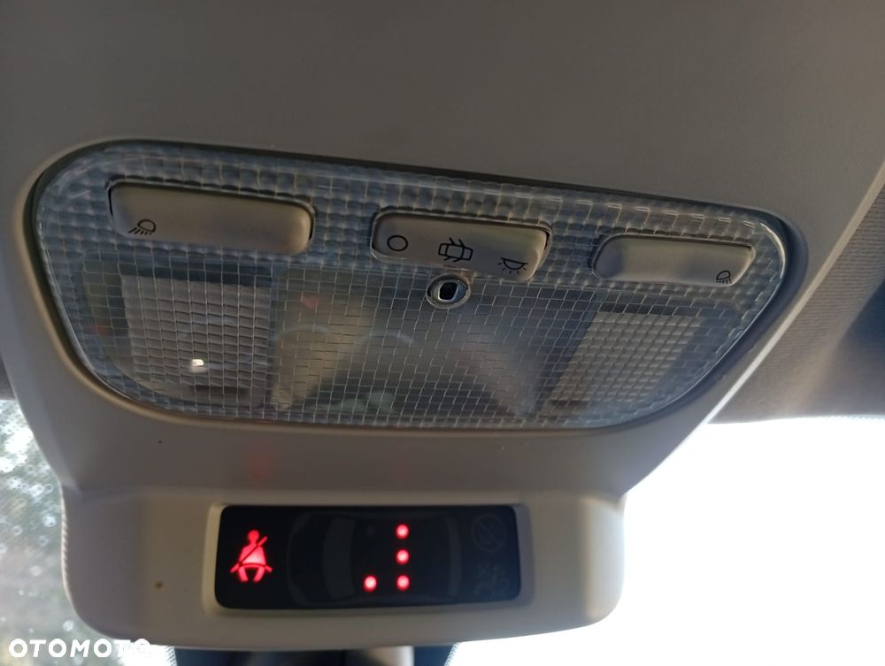 Peugeot 308 ver-hdi-fap-150-style - 19