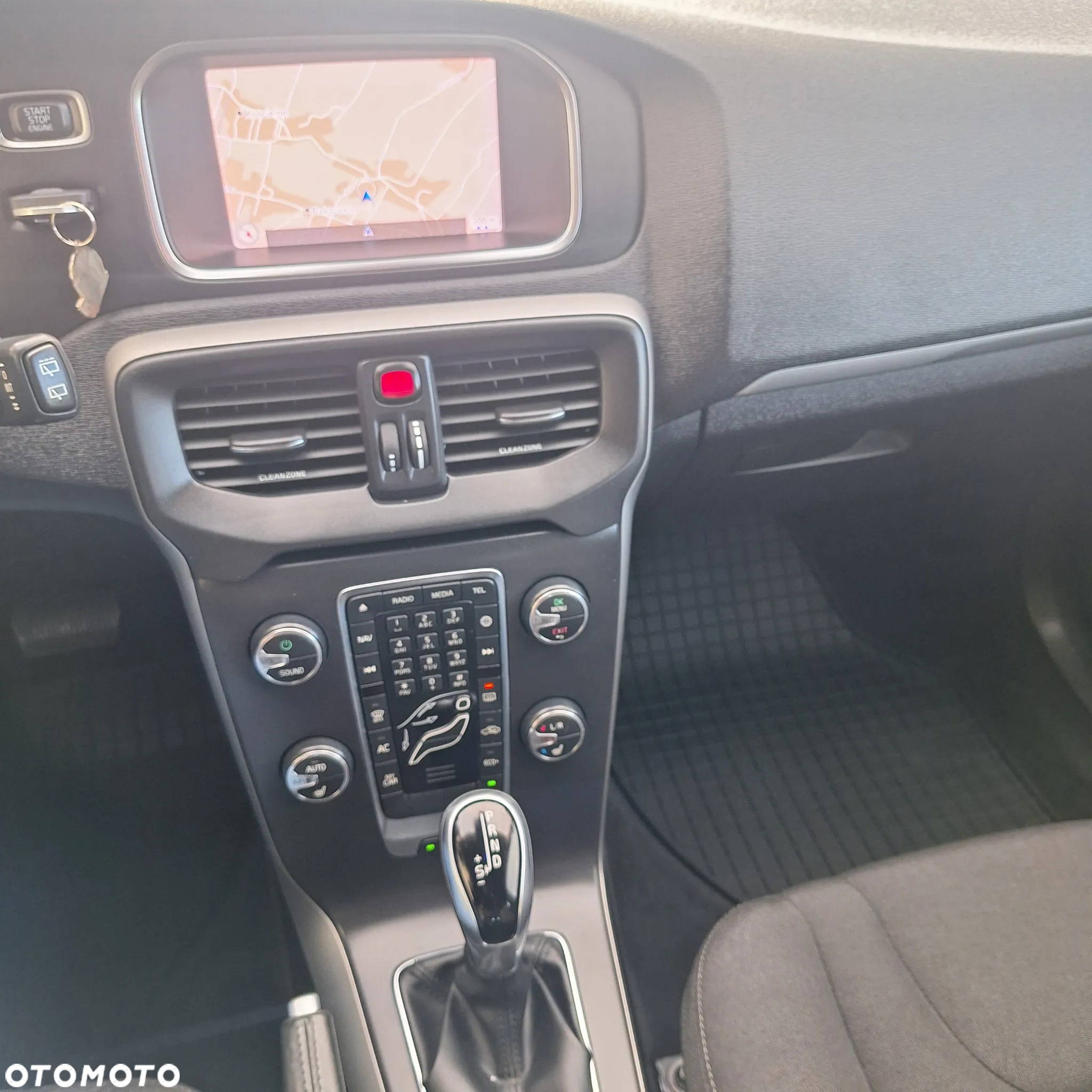 Volvo V40 D2 Drive-E Momentum - 6