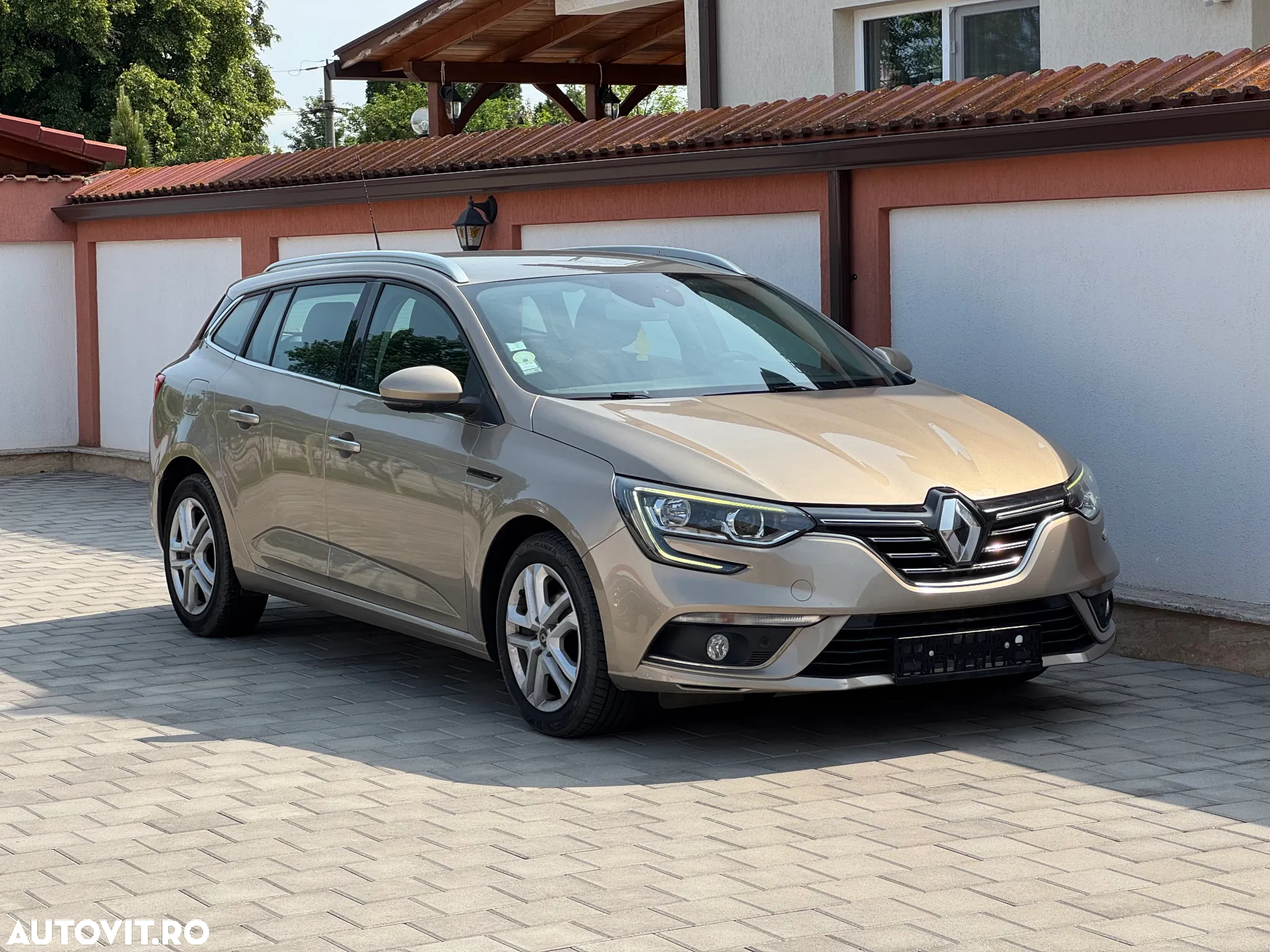 Renault Megane Grandtour ENERGY dCi 110 EDC BUSINESS - 36