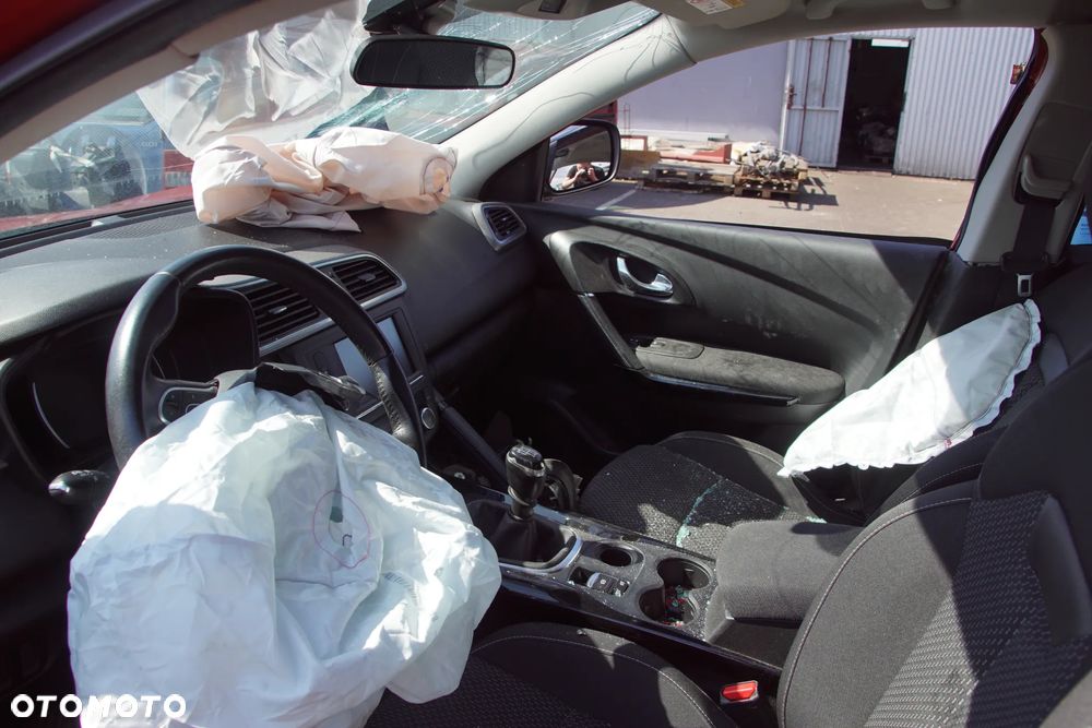 Auto na części - Renault Kadjar 1.2 TCE 131 KM H5F408 TL4 2017R Silnik Skrzynia Drzwi Maska Błotnik Zderzak Klapa Lampa Lusterko Klamka Szyba Deska Kokpit Sterownik Moduł Czujnik Licznik Wyświetlacz Panel Kierownica - 9